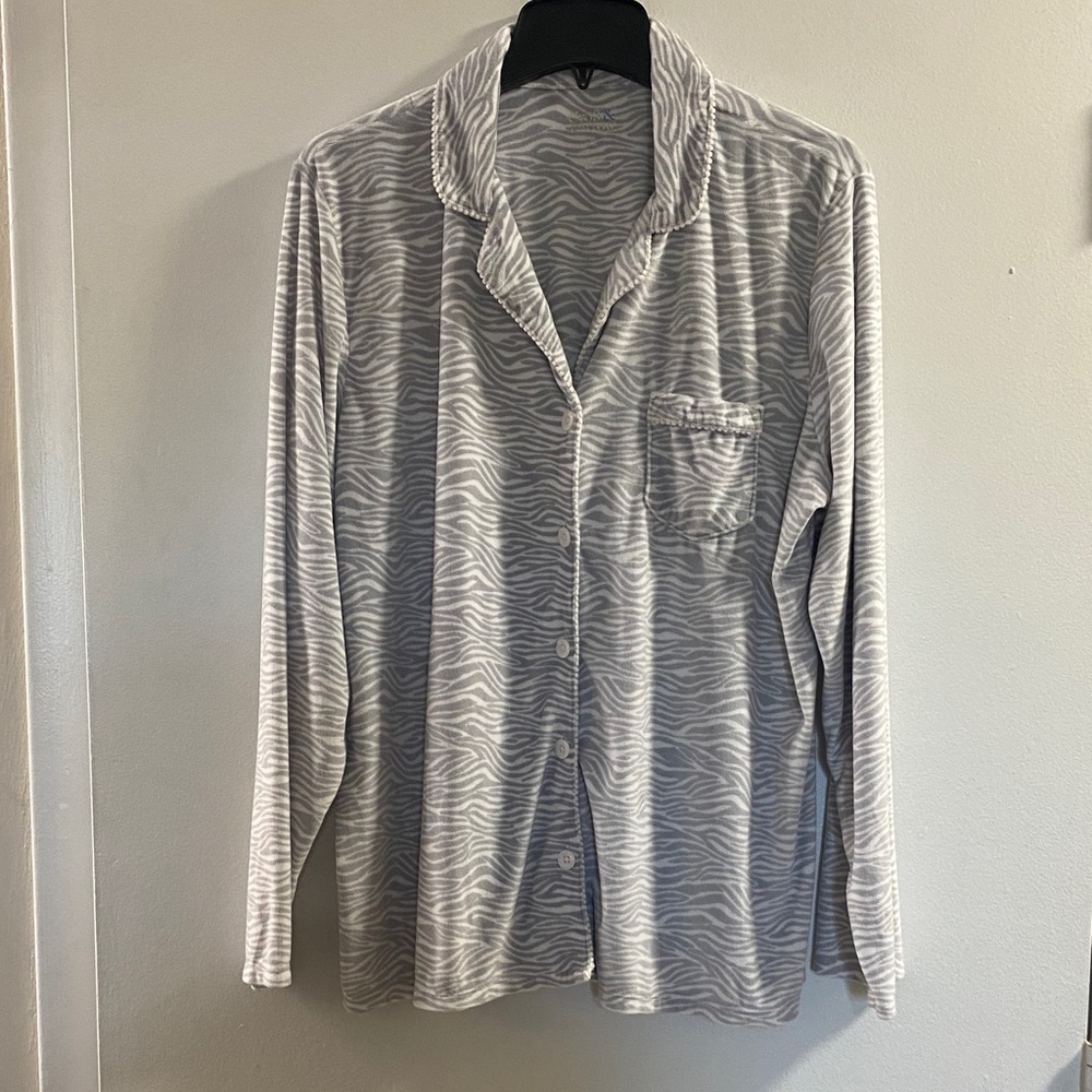Croft‎ & Barrow Women's Gray Wave Pajama Top